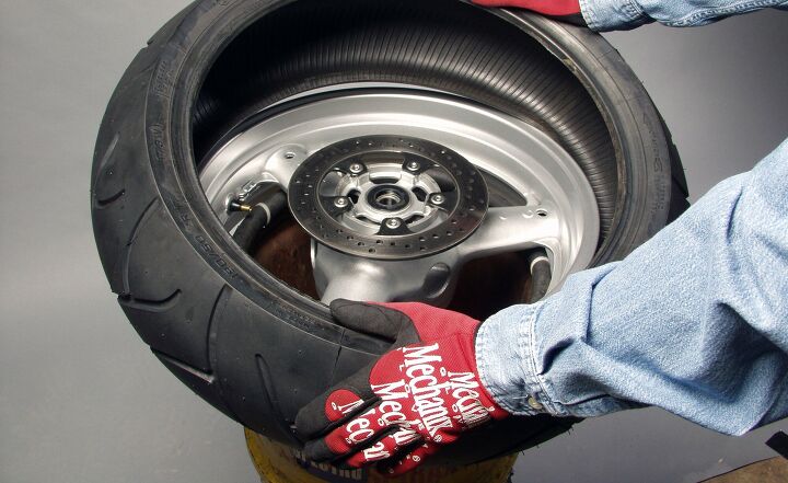 012116-01-Top10-Winter-Maintenance-tire