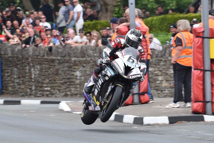 Michael Dunlop Isle of Man TT 2016